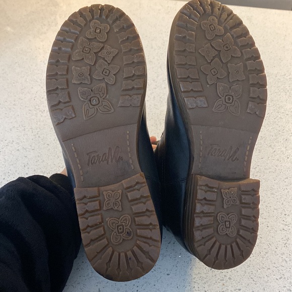 Tara M. Leather boots - Picture 7 of 16